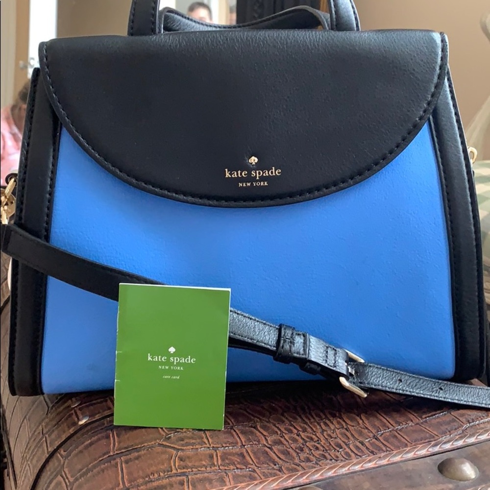 Handbag - Picture 2 of 5